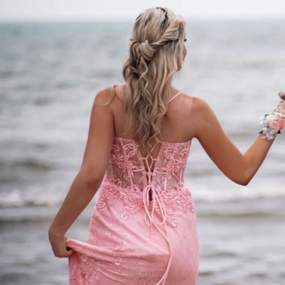 Prom dress - Picture 2 of 2